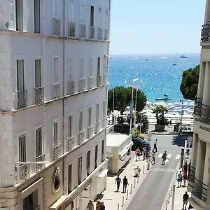 azurene-royal-hotel.fr-provencehotel.com/