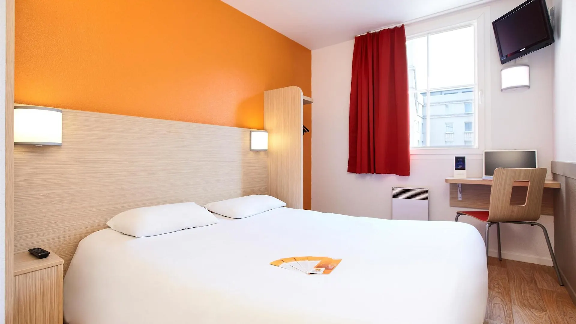Premiere Classe Montelimar Nord - A7 Sortie 17 Les Tourrettes France